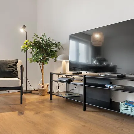 Apartment *top* Moderne - Naehe Koeln: Dom, Messe, Flughafen, Lanxess-arena