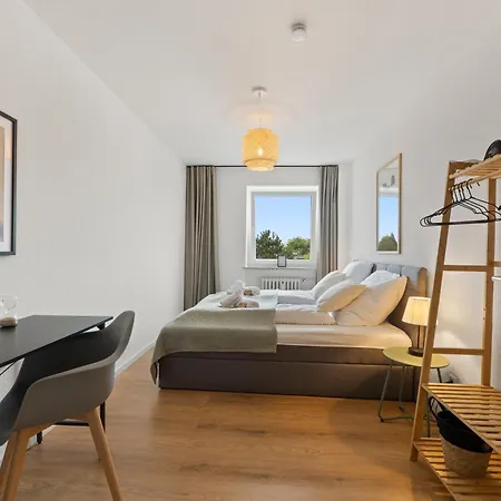 *top* Moderne - Nähe Köln: Dom, Messe, Flughafen, Lanxess-arena Bergisch Gladbach