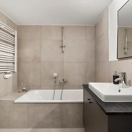 91 Qm Ferienwohnung Bei Koeln Mit Balkon Garage Bad Und Gaeste Wc Fuer Bis Zu 6 Gaeste Bergisch Gladbach