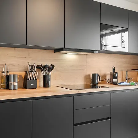 *top* Moderne - Naehe Koeln: Dom, Messe, Flughafen, Lanxess-arena * Bergisch Gladbach