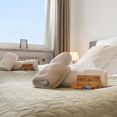 91 Qm Ferienwohnung Bei Koeln Mit Balkon Garage Bad Und Gaeste Wc Fuer Bis Zu 6 Gaeste *