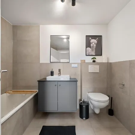 Apartman 91 Qm Ferienwohnung Bei Koeln Mit Balkon Garage Bad Und Gaeste Wc Fuer Bis Zu 6 Gaeste *