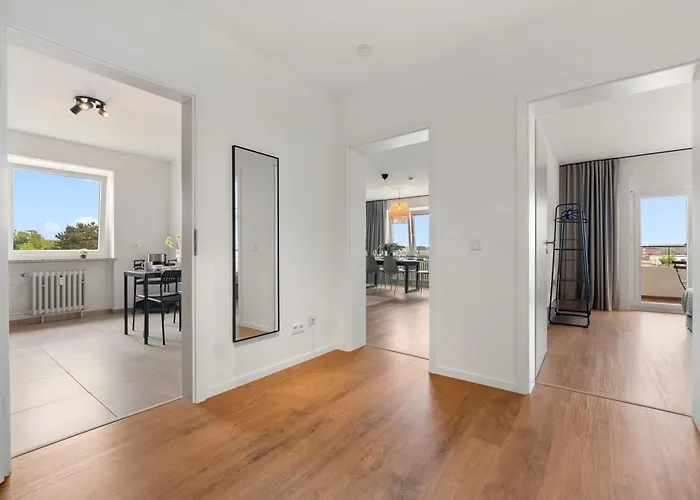 *top* Moderne - Naehe Koeln: Dom, Messe, Flughafen, Lanxess-arena Διαμέρισμα